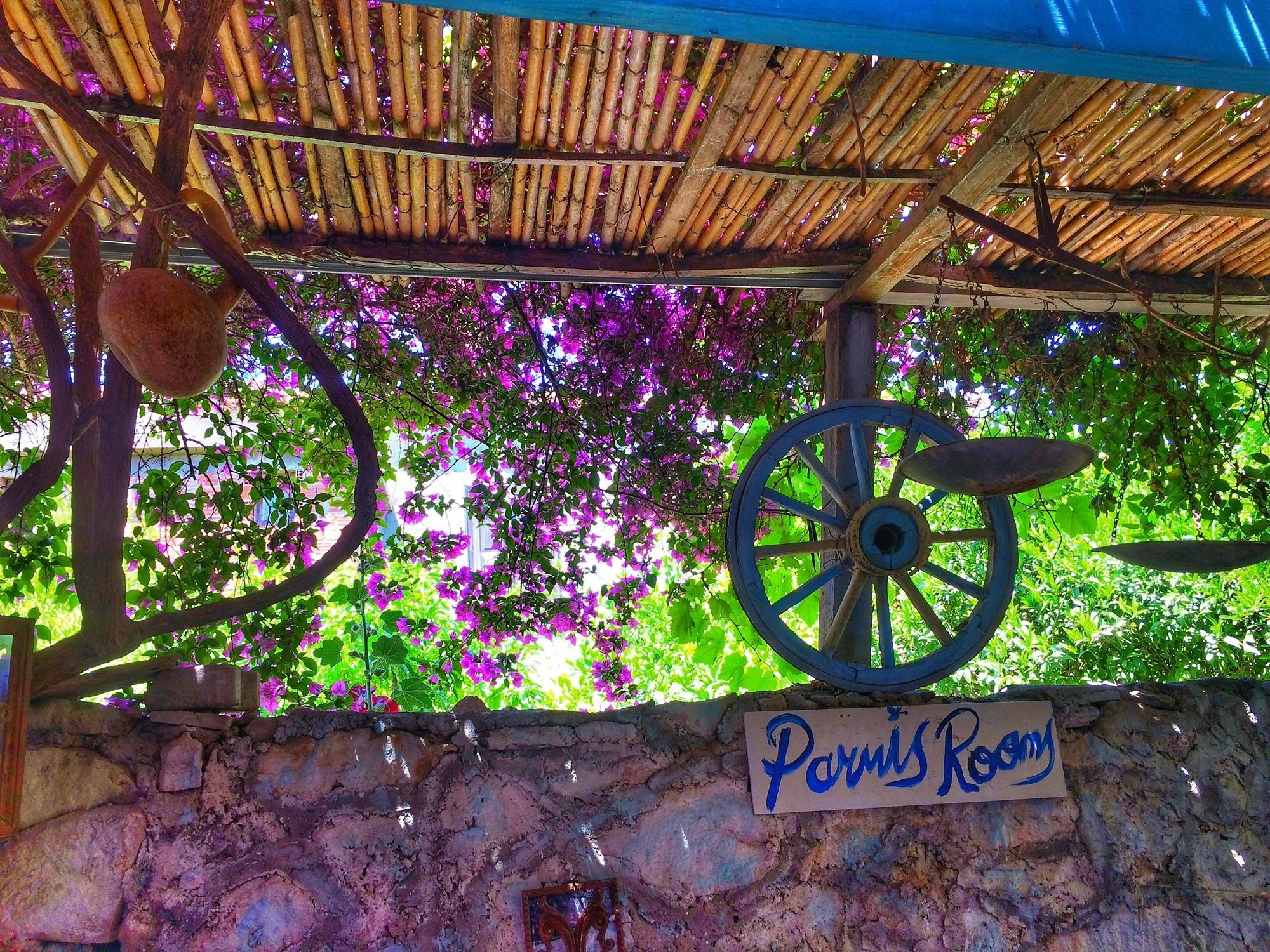 Çeşme Parmis Rooms מראה חיצוני תמונה